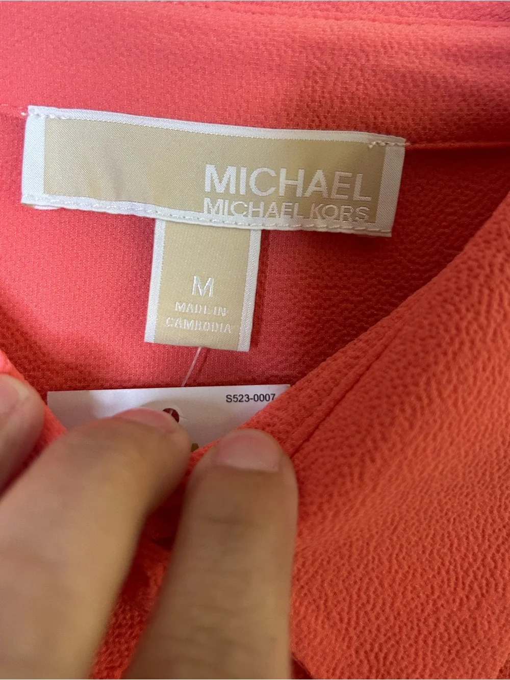 Michael Kors Coral‎ Sleeveless Button-Front Sharkbite Hem Top NWT Medium Light